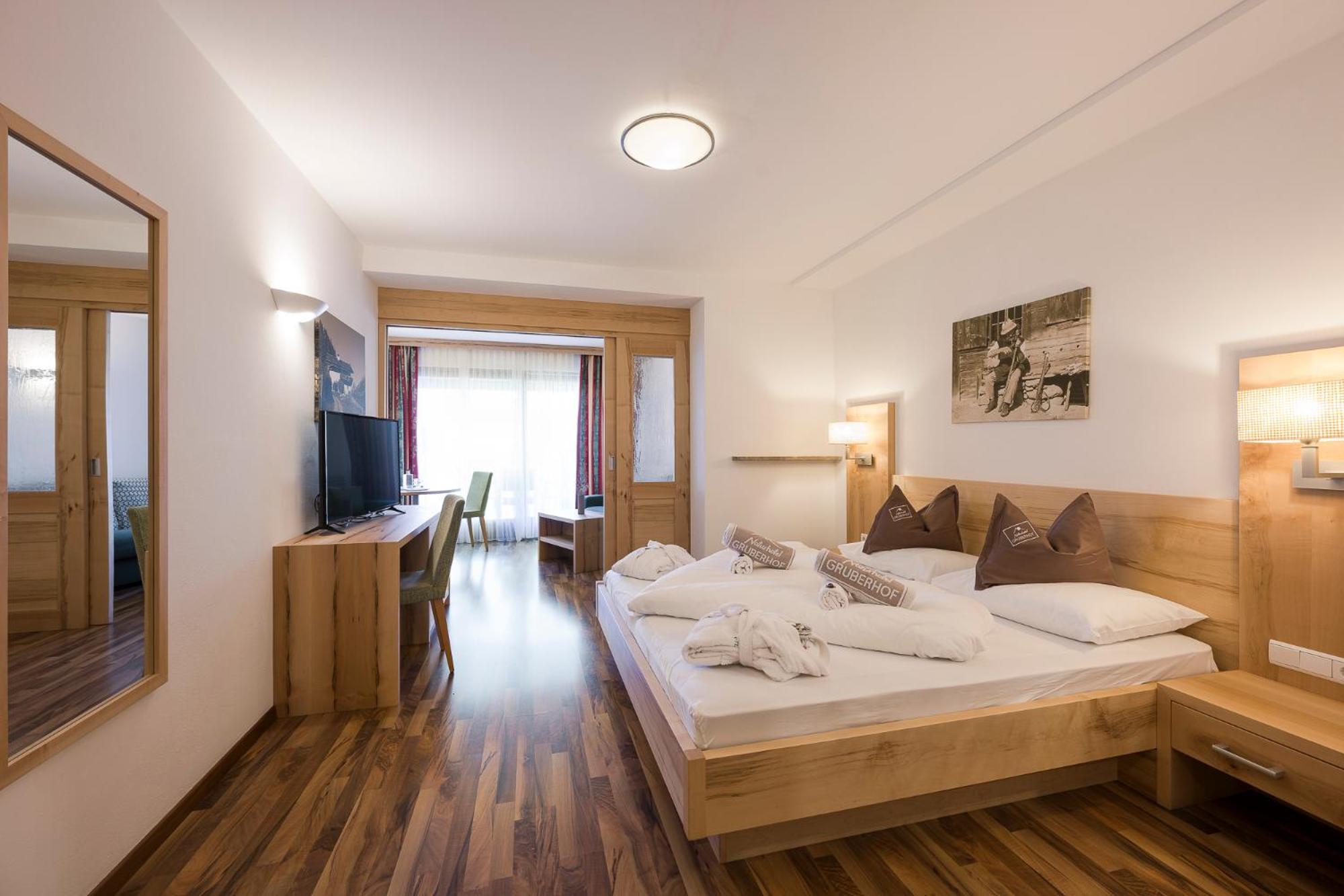 Naturhotel Gruberhof Schenna Buitenkant foto