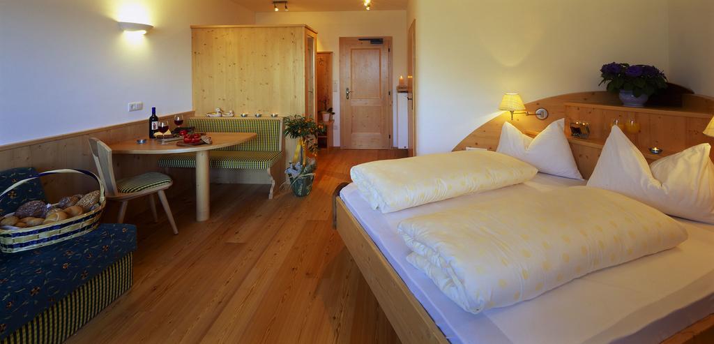 Naturhotel Gruberhof Schenna Buitenkant foto